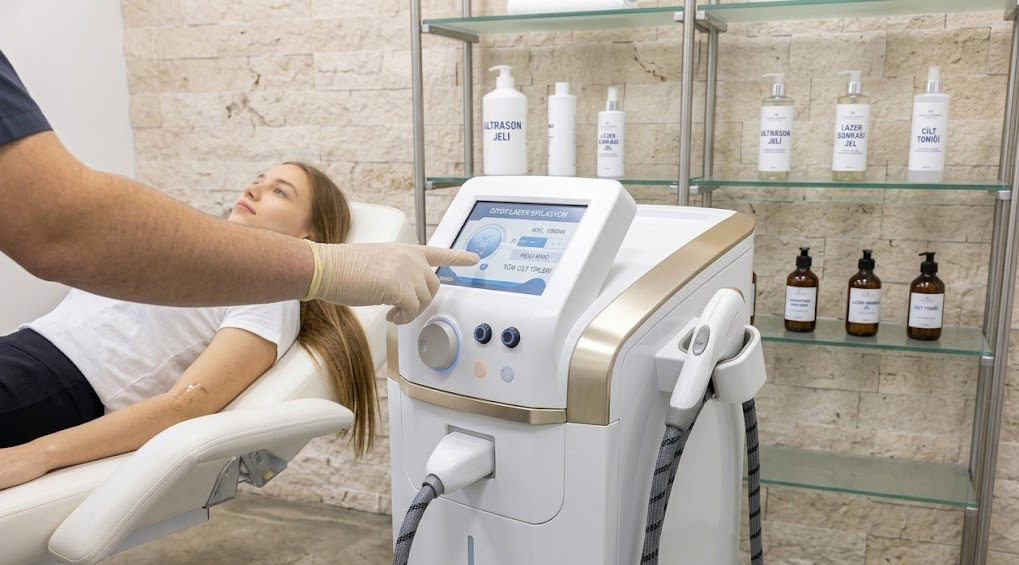 Lazer Epilasyon Teknolojilerinde Doğru Yatırım: Hangi Cihaz Hangi İşletme İçin Uygun?
